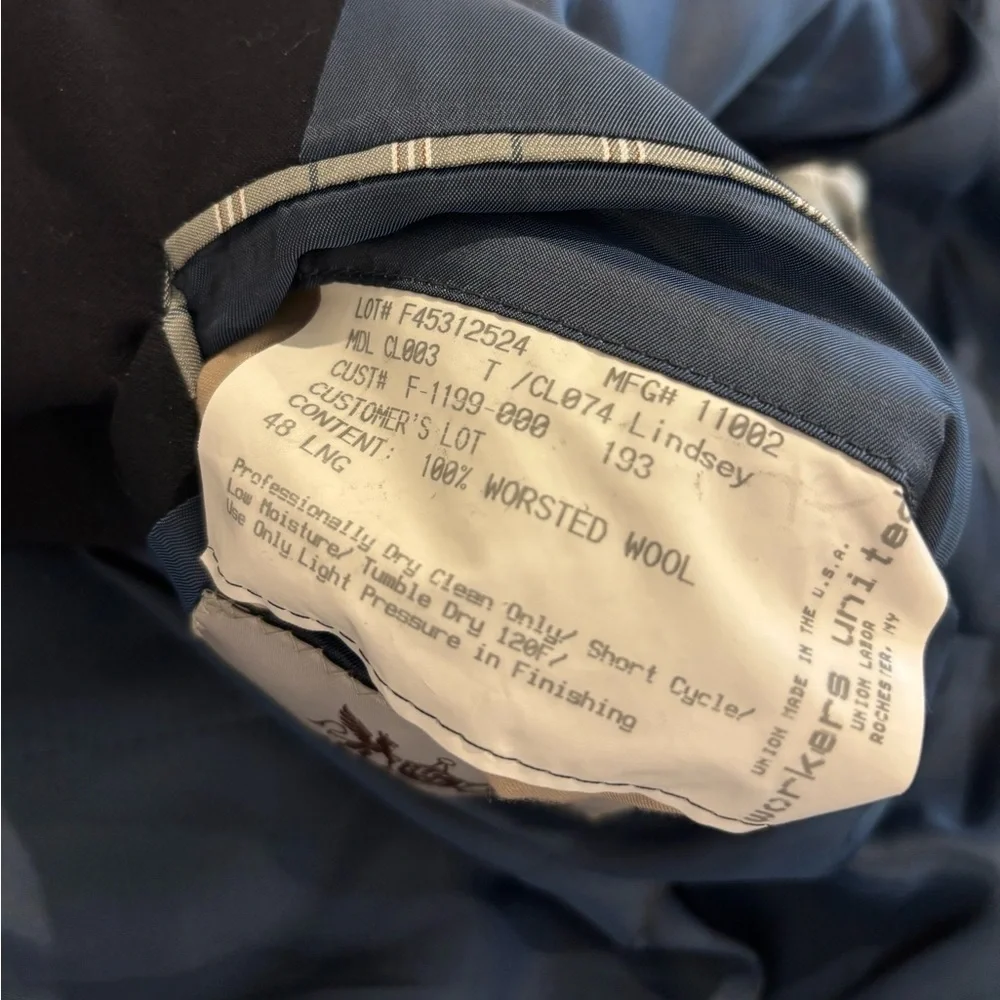 Hickey Freeman 100% Worsted Wool Navy Blazer Sport Coat 48L Made in USA EUC